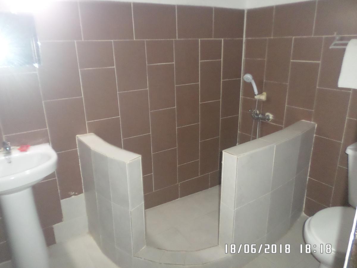 Hotel Residence Seven 7 อาบีจาน ภายนอก รูปภาพ